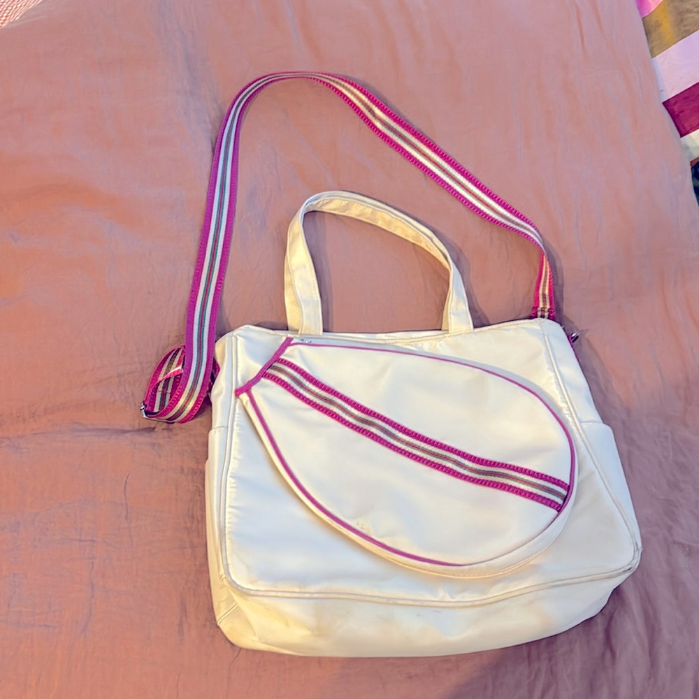 Loven  tennis tote